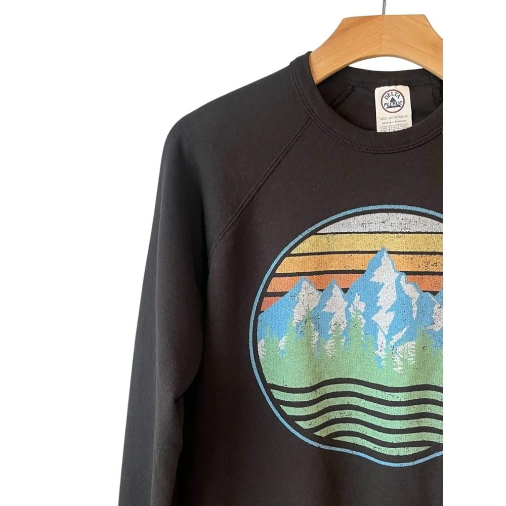 Delta Sweatshirt Unisex Size Small Black Mountain Graphics Ecosmart Crewneck NWT